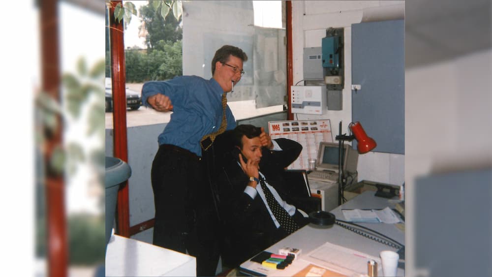Arnaud Pique et Philippe Rochina � l'agence d'Antony