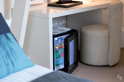 Minibar TA 40L Porte Vitr�e