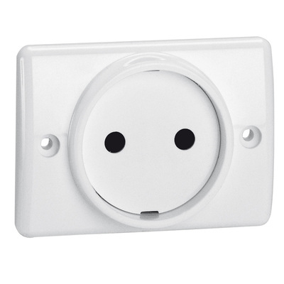 Prise � encastrer pour plinthe 2P 16A 250V~ blanc