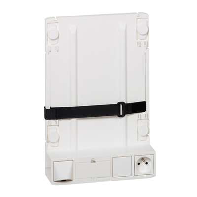 Support box op�rateur ADSL/fibre avec 1x2P+T + 4 cordons de liaison box/coffret