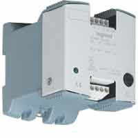 Alimentation redress�e filtr�e monophas�e entr�e 230-400V~ /sortie 12V= - 60W 5A